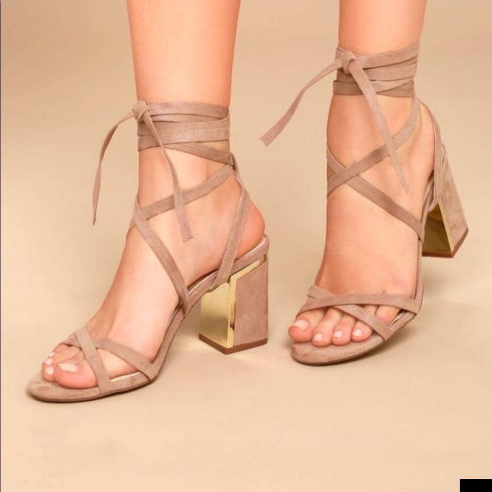 Lulus Tie up Chunky Heels